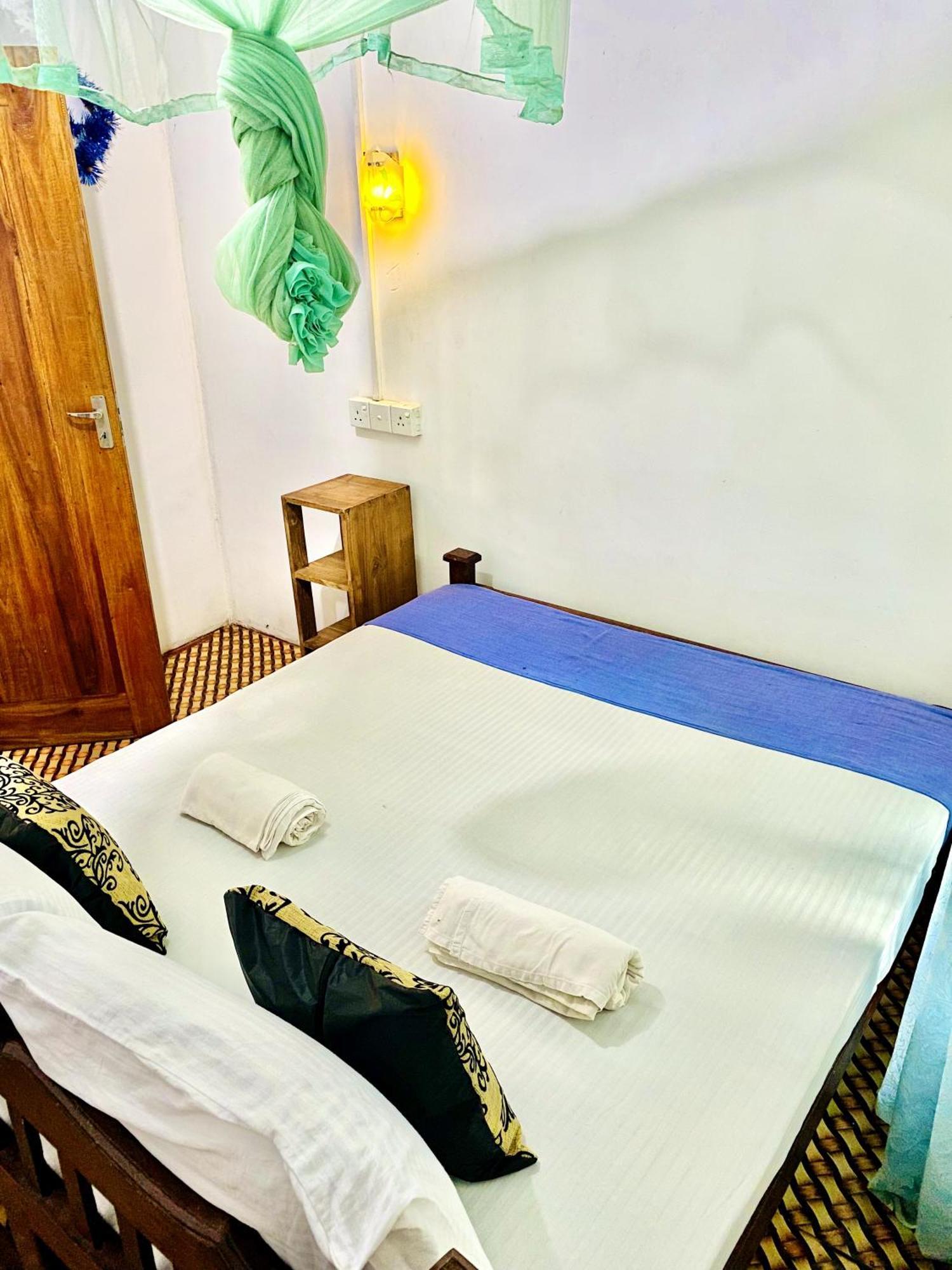 Sigiri Lakshan Home Stay Szigirija Kültér fotó
